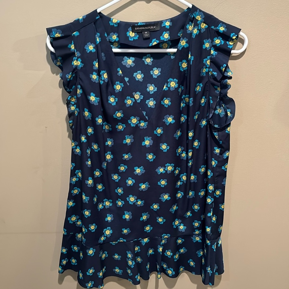 Banana Republic sleeveless top